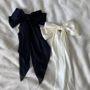 Black and White Hair Bow Clips